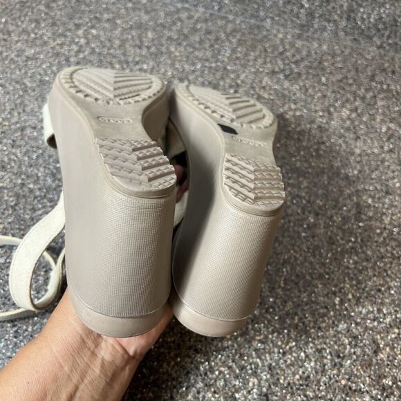 Crocs Dual Comfort Sandals Women's Size 11 Canvas Ivory Ankle Strap Wedge Casual - Picture 8 of 11